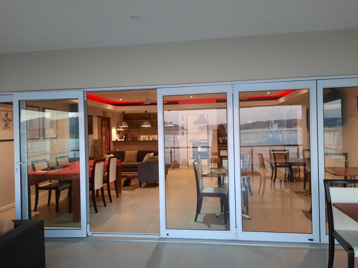 קניסנה Phoenix Lodge And Waterside Accommodation מראה חיצוני תמונה