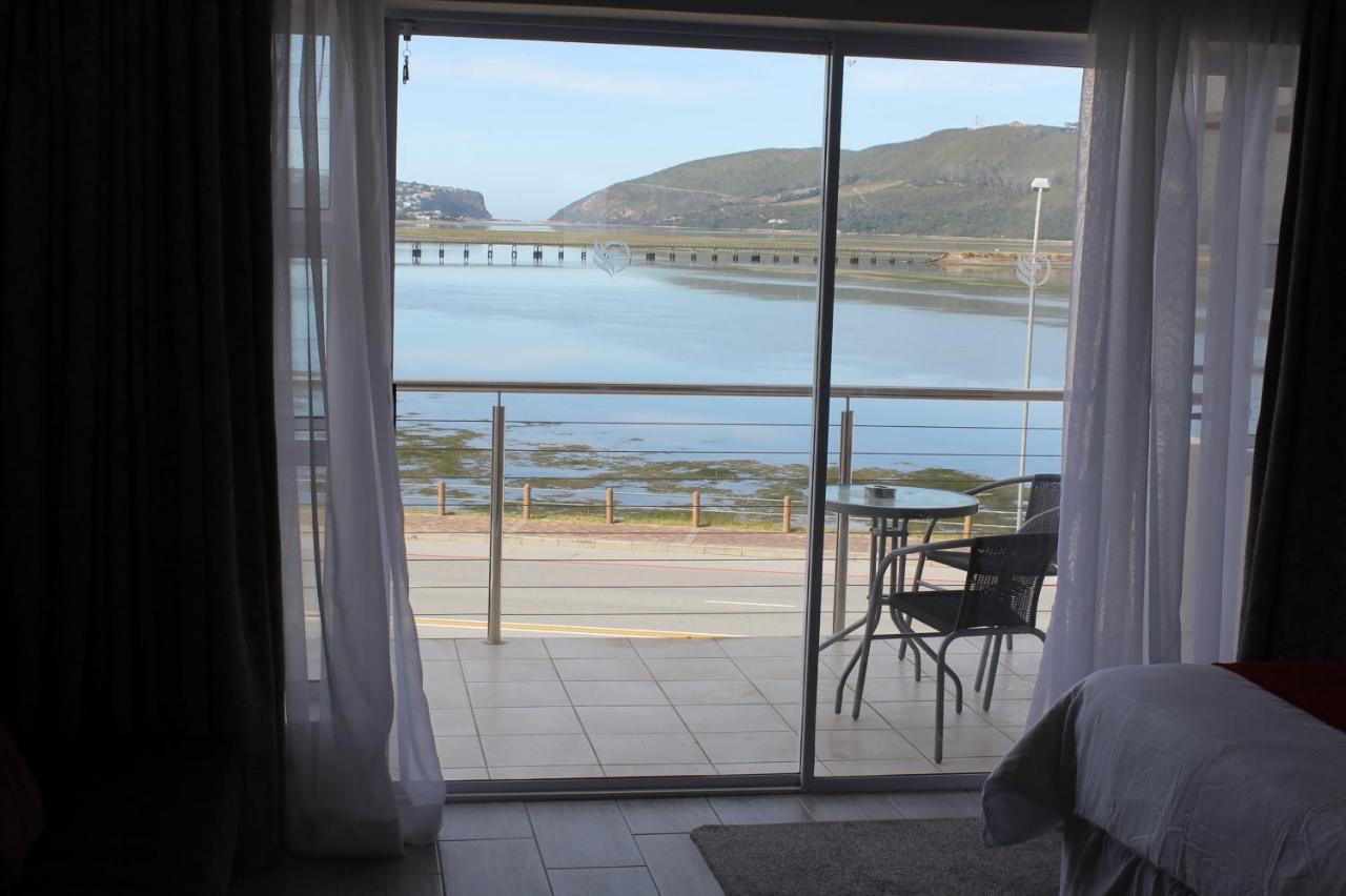 קניסנה Phoenix Lodge And Waterside Accommodation מראה חיצוני תמונה