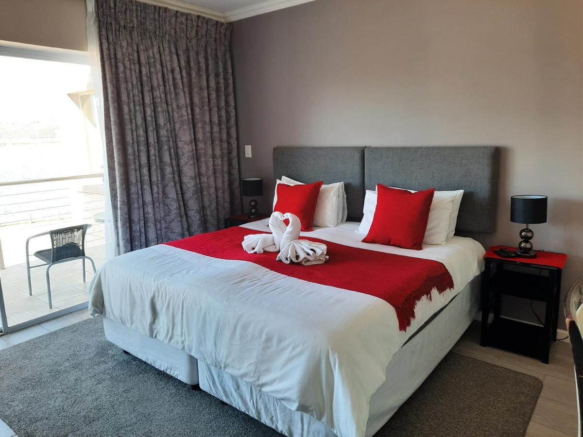 קניסנה Phoenix Lodge And Waterside Accommodation מראה חיצוני תמונה