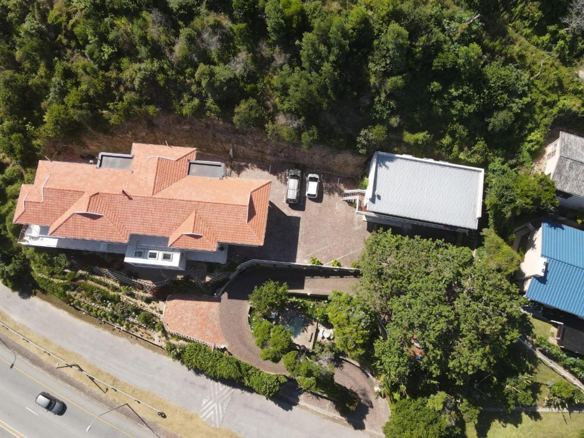 קניסנה Phoenix Lodge And Waterside Accommodation מראה חיצוני תמונה