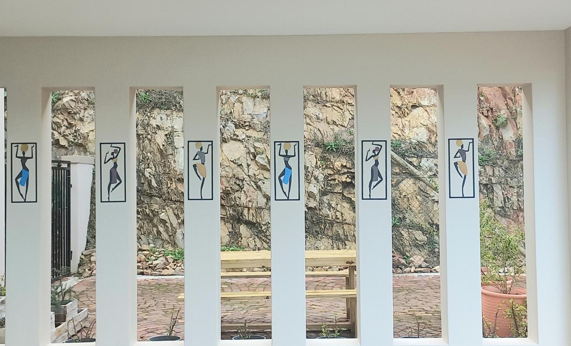 קניסנה Phoenix Lodge And Waterside Accommodation מראה חיצוני תמונה